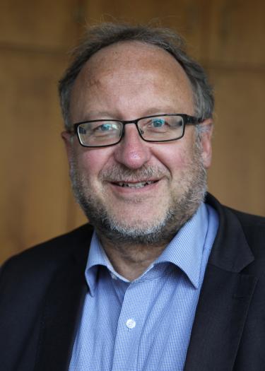 Portraitbild von Prof. Dr. Christian Witschel
