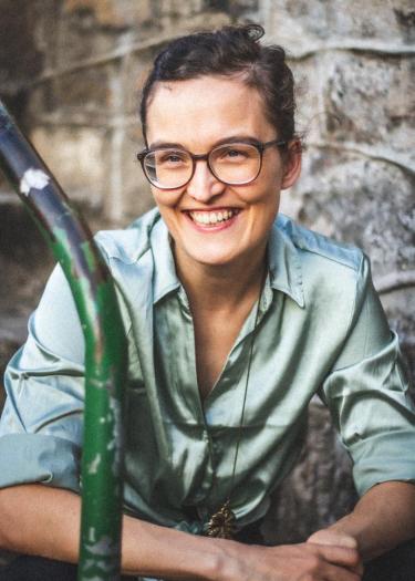 Portraitbild von Sarah Burnautzki